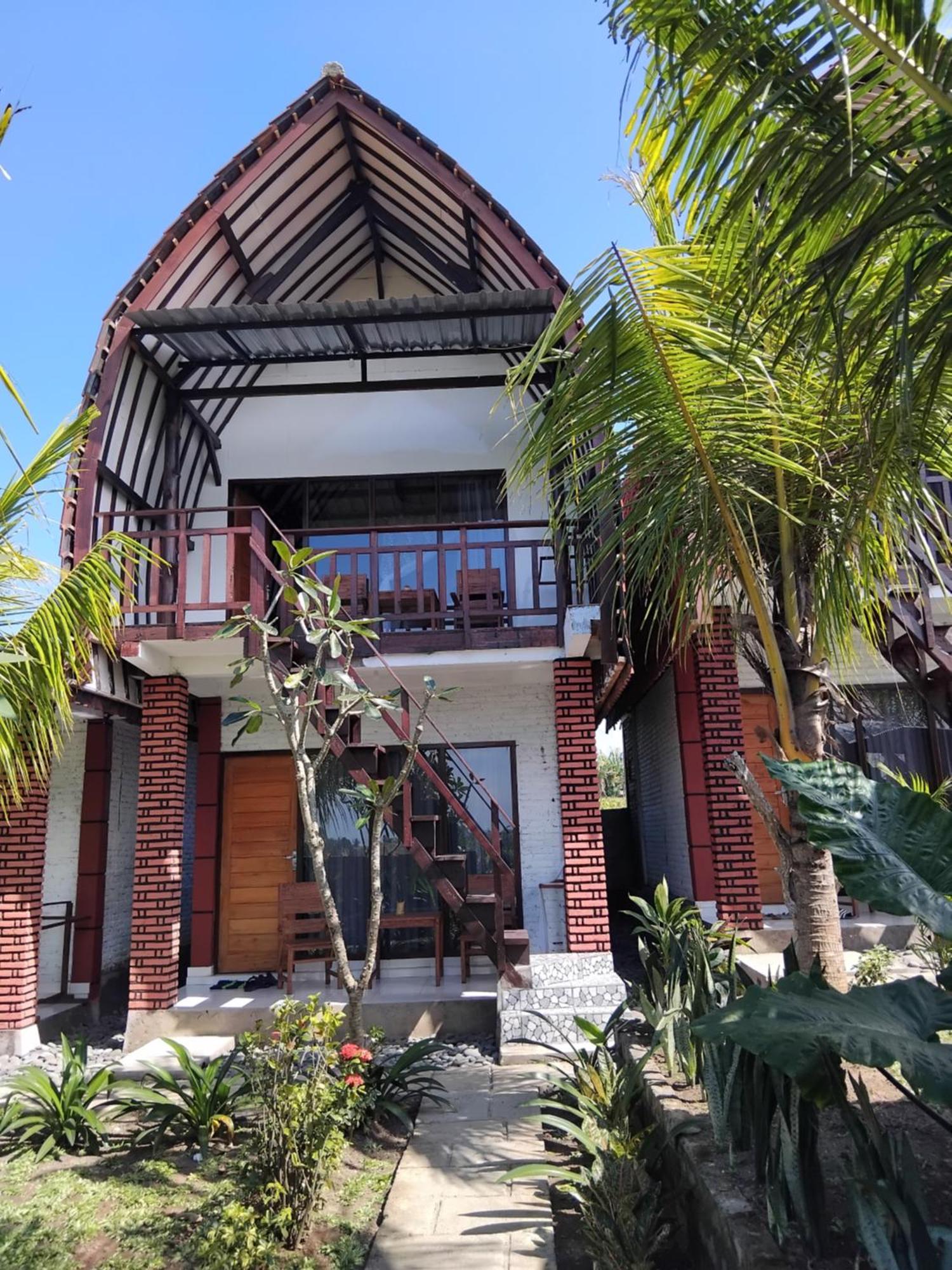 Alen'S Stay&Surf Airsatang Exterior photo